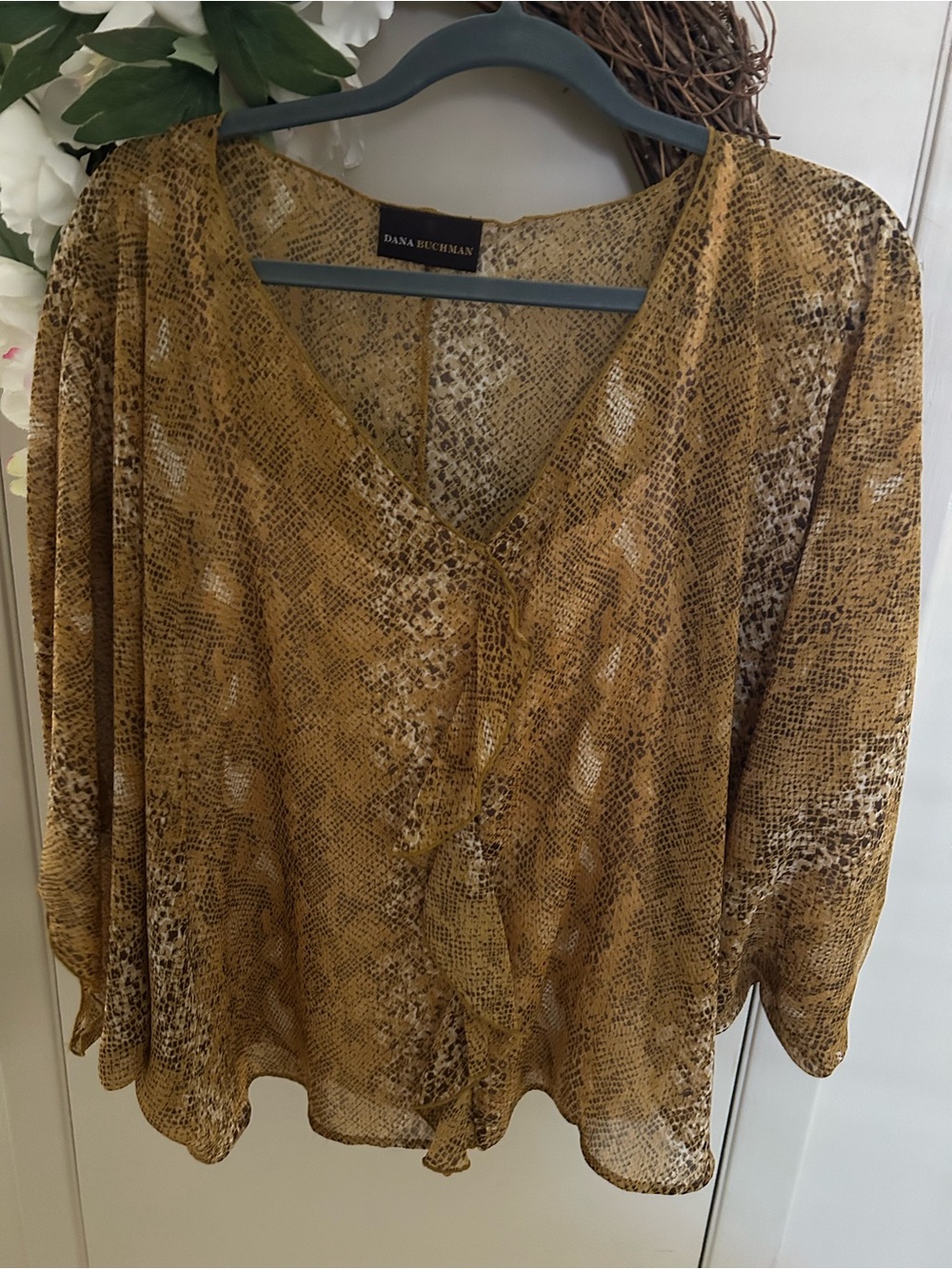 Dana Buchman Brown Snake-Print V-Neck Women’s Blouse with Tan Camisole XL